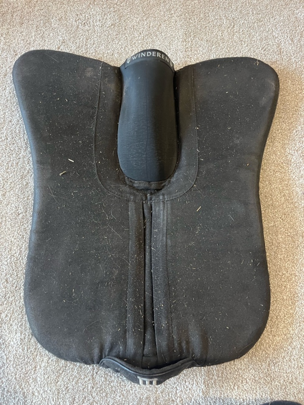 Winderen Black Pony Half Pad